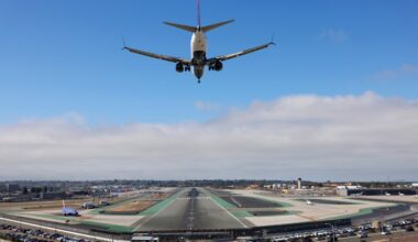 Lighting issue temporarily closes runway at San Diego International Airport – San Diego Union-Tribune