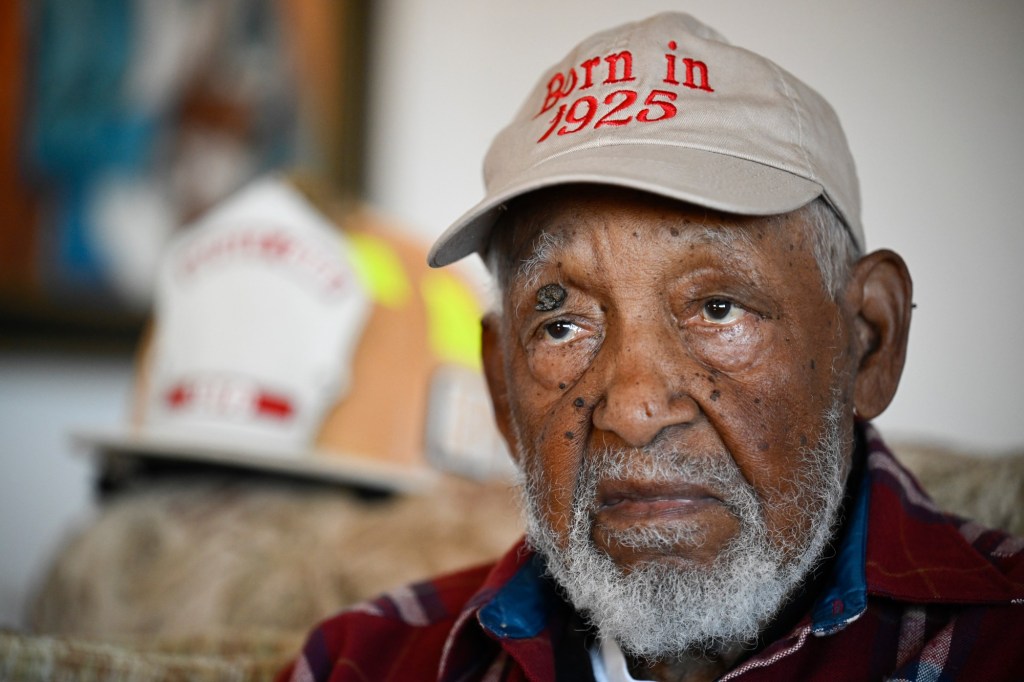 Firefighter who broke color barrier at San Diego Fire-Rescue Department turns 100 – San Diego Union-Tribune