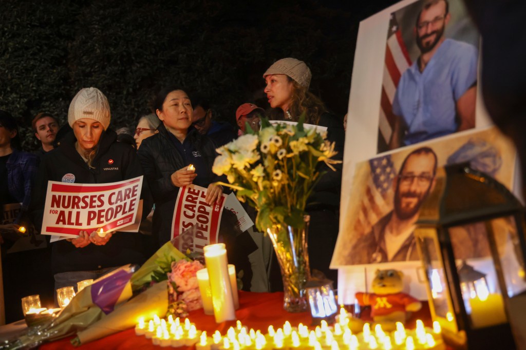 Nurses mourn the loss of colleague Alex Pretti in La Jolla Thursday – San Diego Union-Tribune