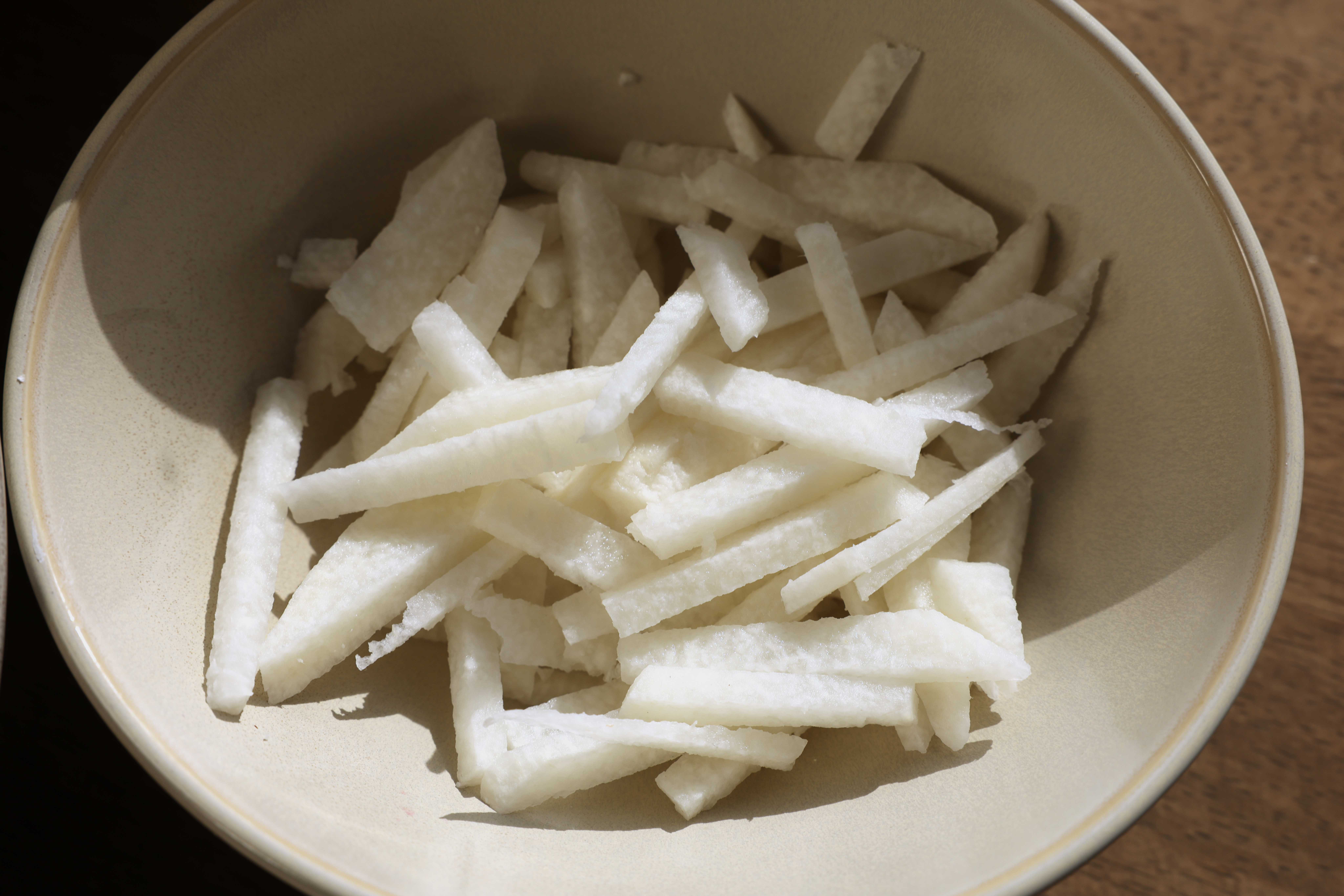 Jicama. (Hayne Palmour IV / For The San Diego Union-Tribune)