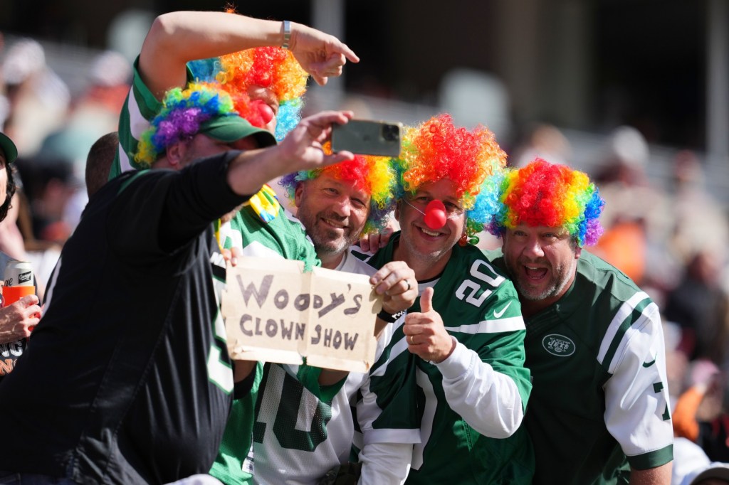 For fans of Jets and Browns, 'Owner's Jail' feels like a lifetime sentence