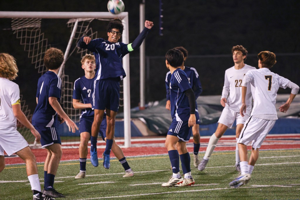 Mission Bay, Scripps Ranch fit to be tied in Western League boys soccer match