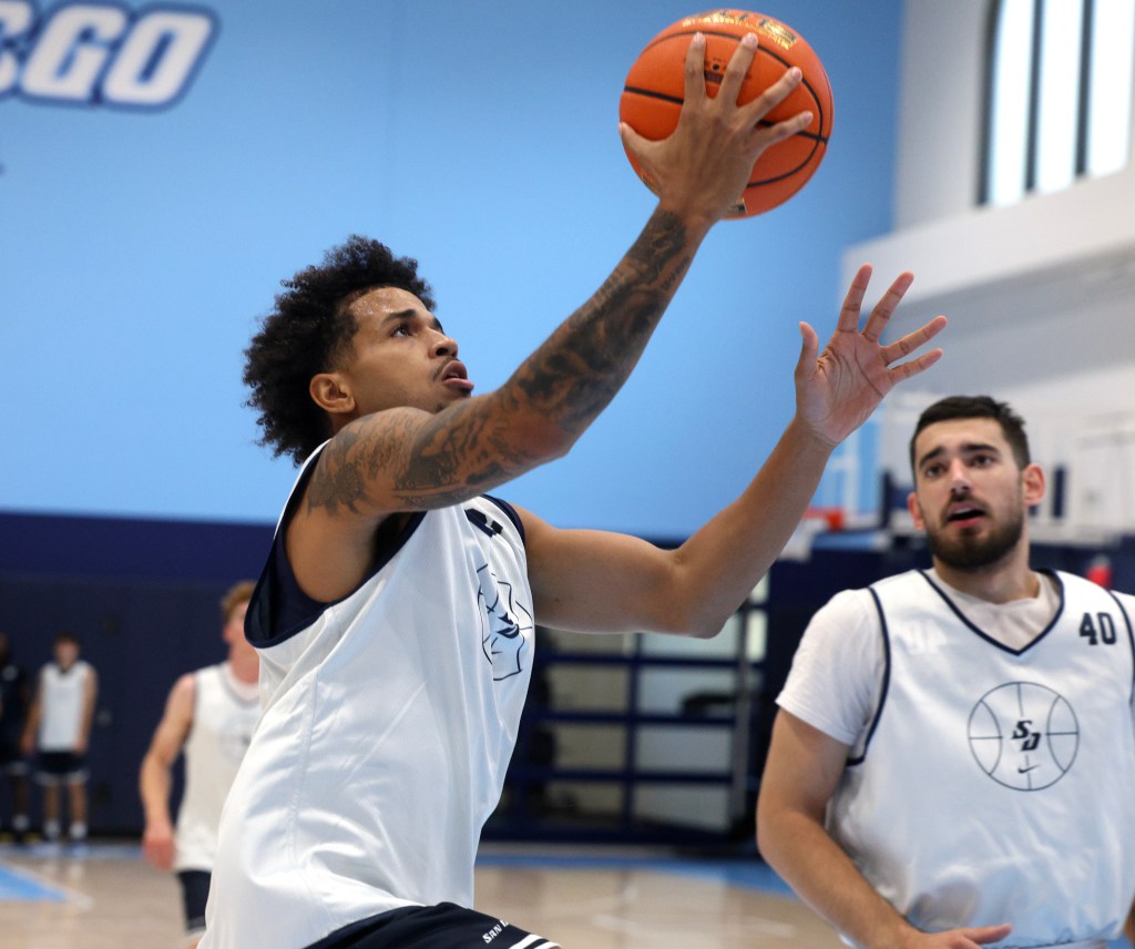 USD hosts last-place Pepperdine looking for season sweep