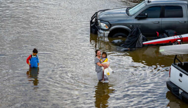 Heavy rain, high tides cause flooding along stretch of Northern California