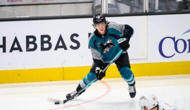 Sharks Injury Update: Smith Upgraded to Day-to-Day, Kurashev Will Not Travel Immediately
