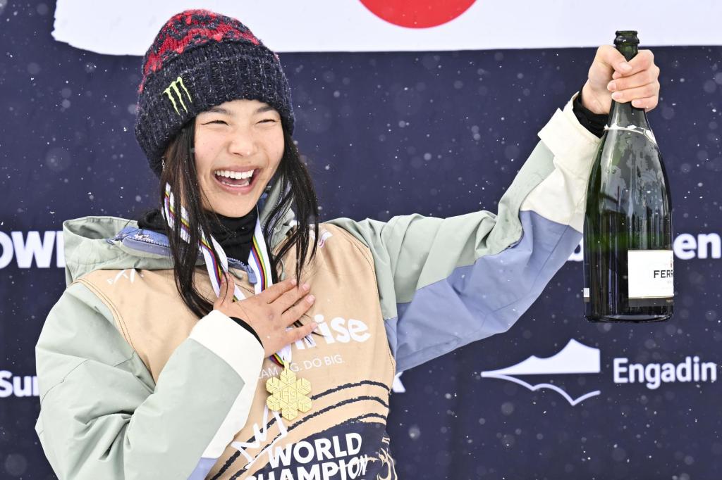 Chloe Kim injures shoulder, ‘trying to stay optimistic’ for Olympics