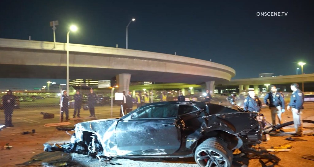 Car pursued by CHP plunges off 105 Freeway near LAX – Daily Breeze