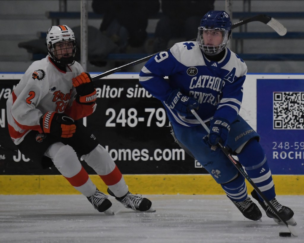 Second-ranked Detroit Catholic Central gets everyone involved in 8-0 win over Warriors – The Oakland Press