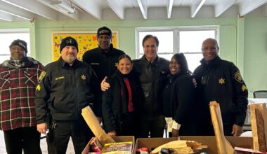Oakland County Sheriff helps distribute groceries to those in need – The Oakland Press