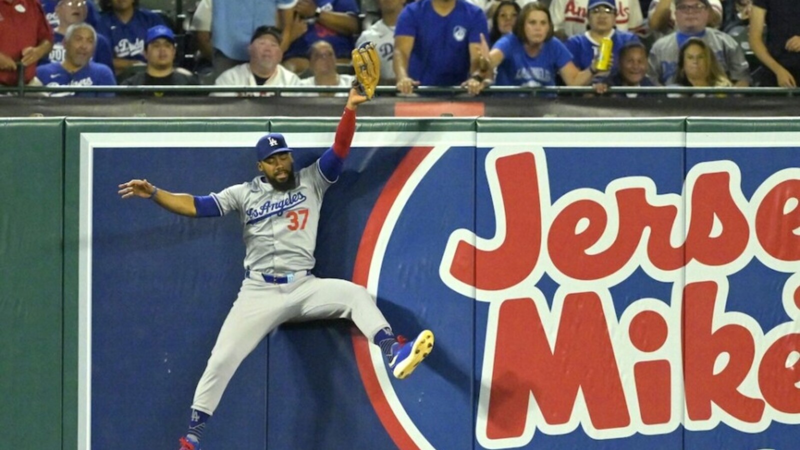 Teoscar Hernández Moving To Left Field