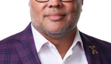 Member of Oakland Univ. board of trustees to step down – The Oakland Press