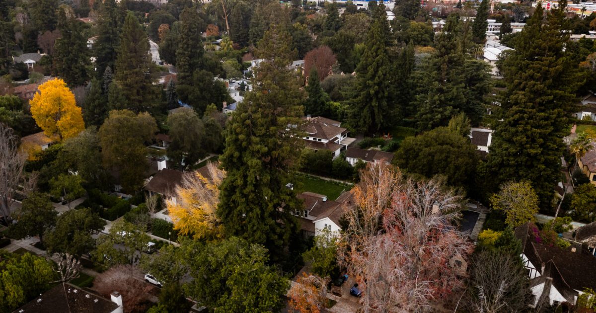 Palo Alto tries to rein in Zuckerberg’s Crescent Park expansion