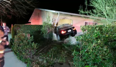 BMW slams into home in West Hills – NBC Los Angeles