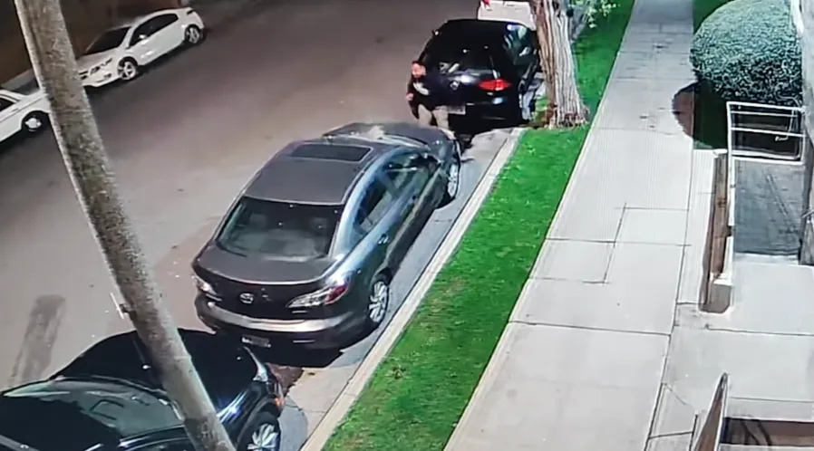 Silverlake windshield smasher