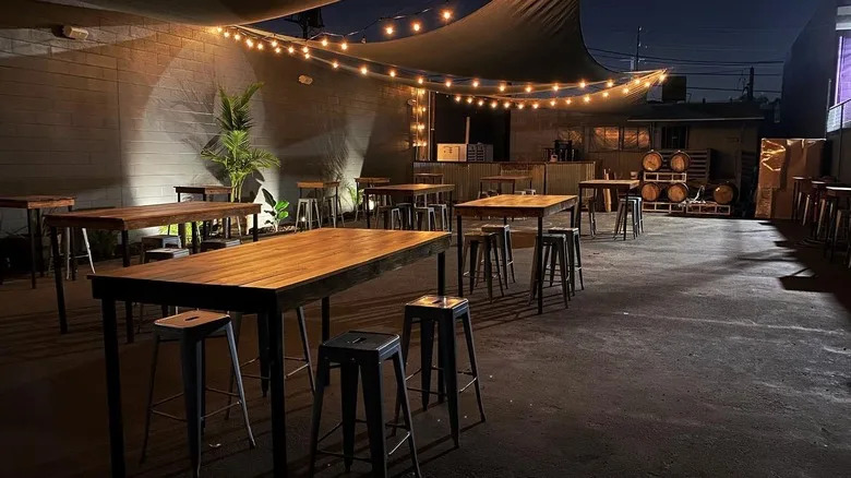 The outdoor patio at Frogtown Brewery