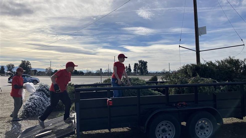 Bakersfield Boy Scouts Troop 712 is helping the community recycle their Christmas trees. The troop has been doing this for over 30 years, collecting approximately 1,000 trees each year, according to their assistant scoutmaster. KBAK/KBFX