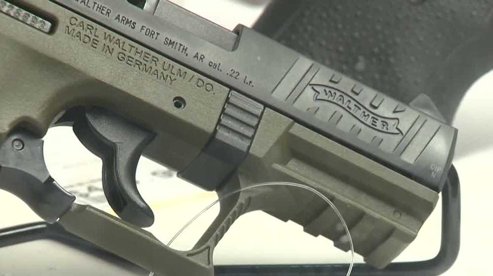 Federal appeals court strikes down California's open carry ban