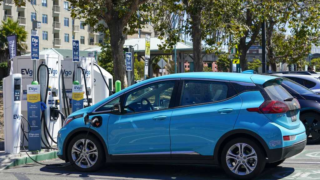 California tops 2.5 million ZEV sales as Newsom proposes $200 million incentive plan