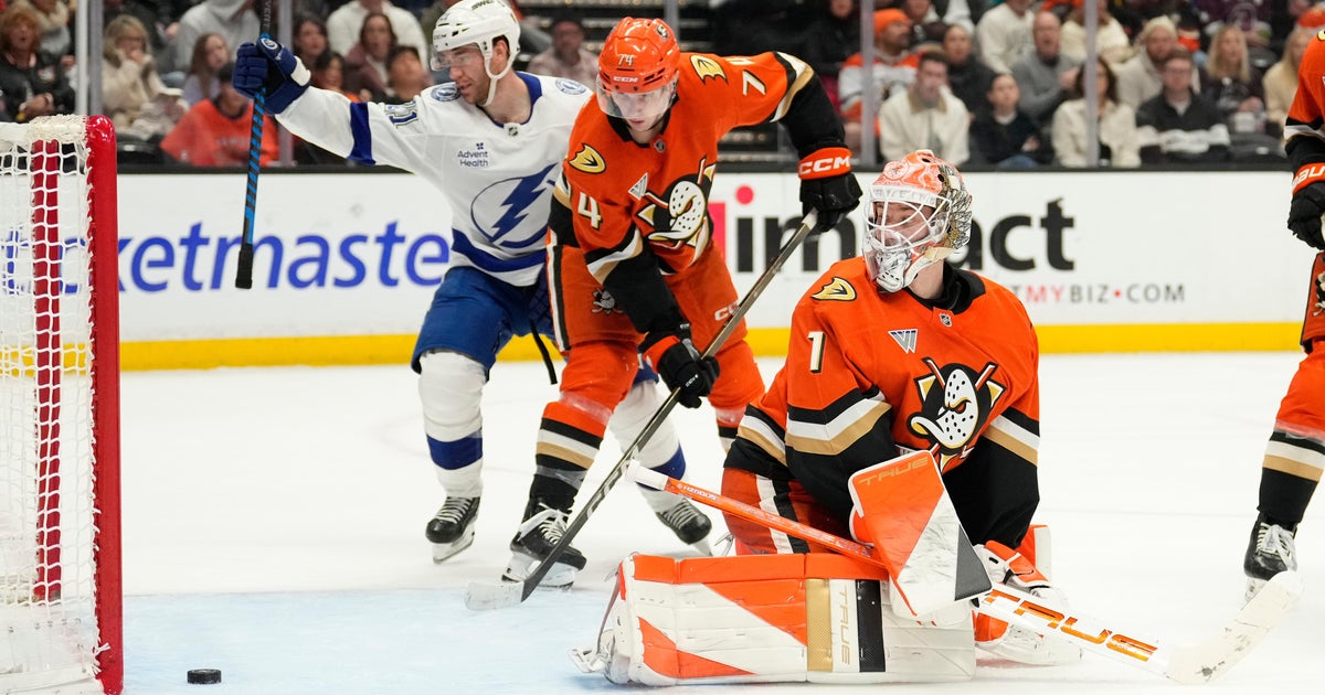Darren Raddysh scores in OT, Lightning beat Ducks 4-3 in coach Jon Cooper's 1,000th game