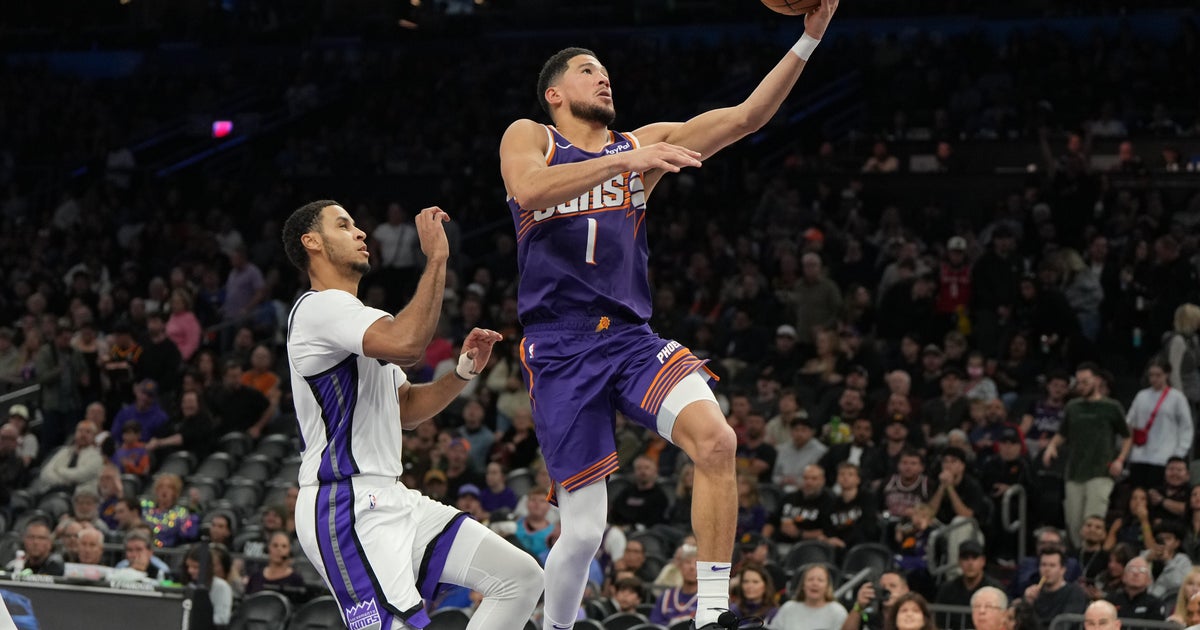 Booker scores 33 as Suns rout Kings 129-102