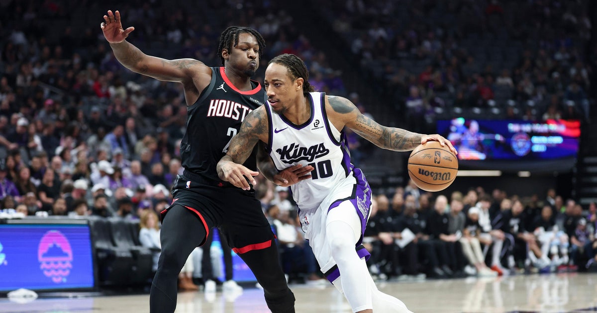 DeMar DeRozan reaches 26,000 career points in Kings' victory over Rockets