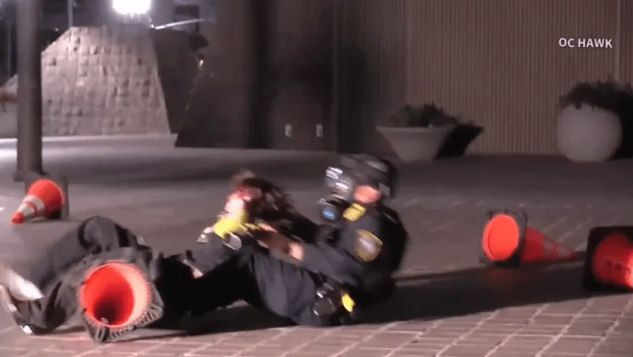 Video shows Southern California ICE protest turn violent amid nationwide uproar. Jan. 9, 2026. (OC Hawk)