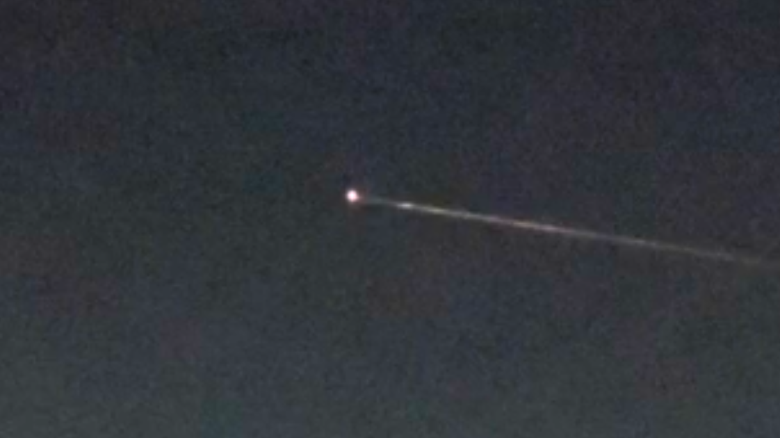 Videos show NASA's SpaceX capsule before California splashdown