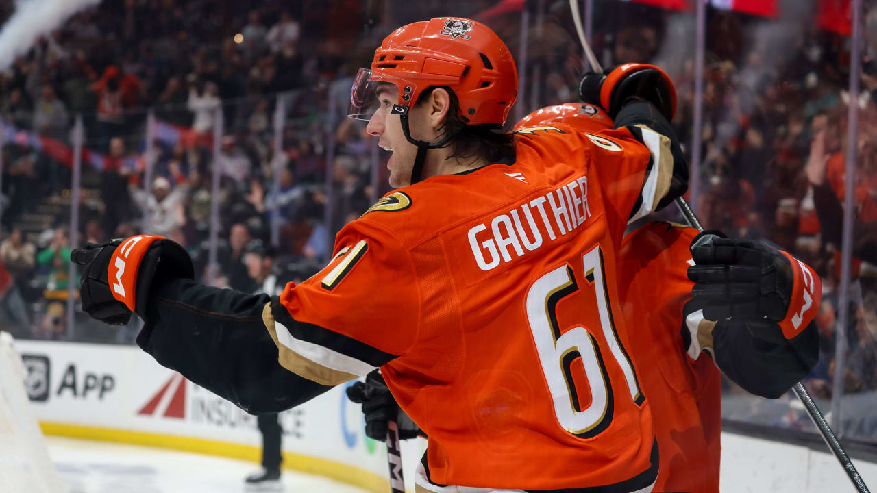 Gauthier scores 2 on birthday, Ducks hold off Rangers for 4th win in row
