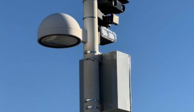 Oakland installs controversial license plate readers to deter speeding