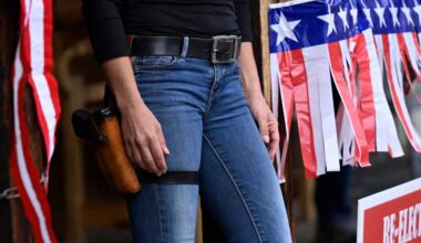 Judge panel rules California's open carry ban unconstitutional