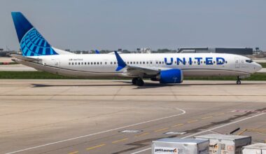 United Airlines flight from D.C. to San Francisco diverted to Chicago due to unruly passenger