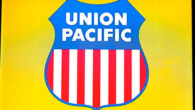 Union Pacific apologizes after train blares horn through Sacramento area overnight
