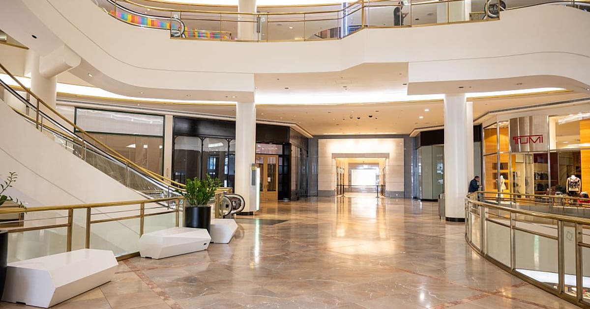 San Francisco's largest mall permanently closes ahead of schedule