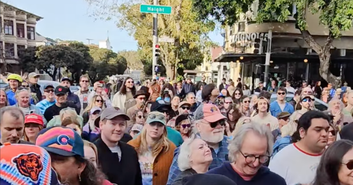 Deadheads Gather In Haight-Ashbury To Celebrate Bob Weir's Life & Legacy [Videos]