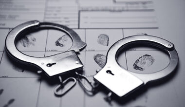 Teen arrested for robbing man in Long Beach | 2 Urban Girls