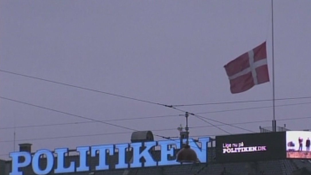 Danes launch petition to buy California