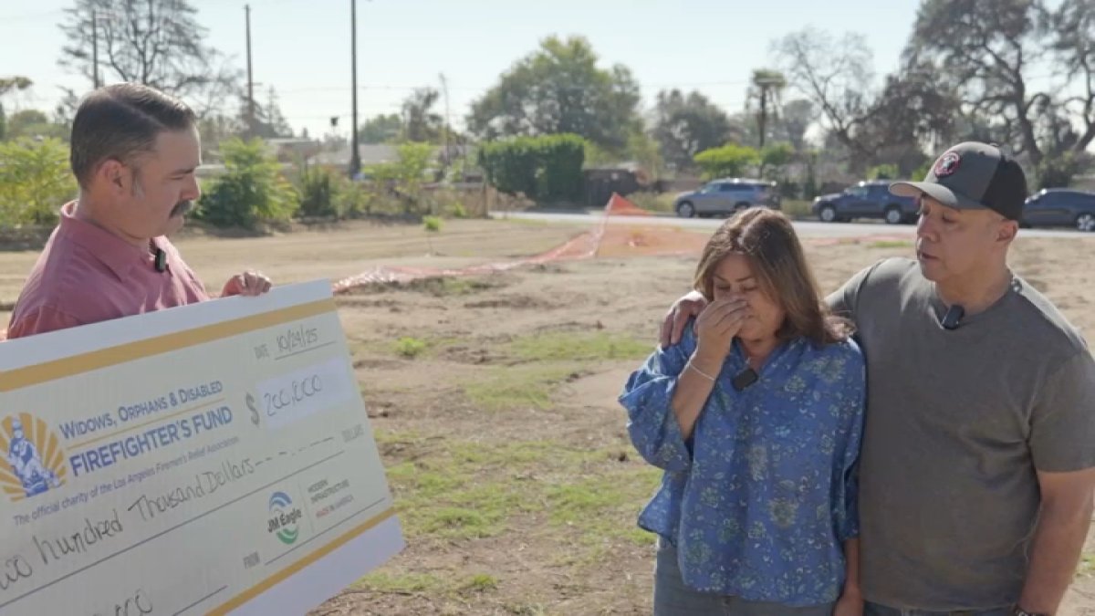 LAFD captain who lost home to fire is given $200K to rebuild – NBC Los Angeles