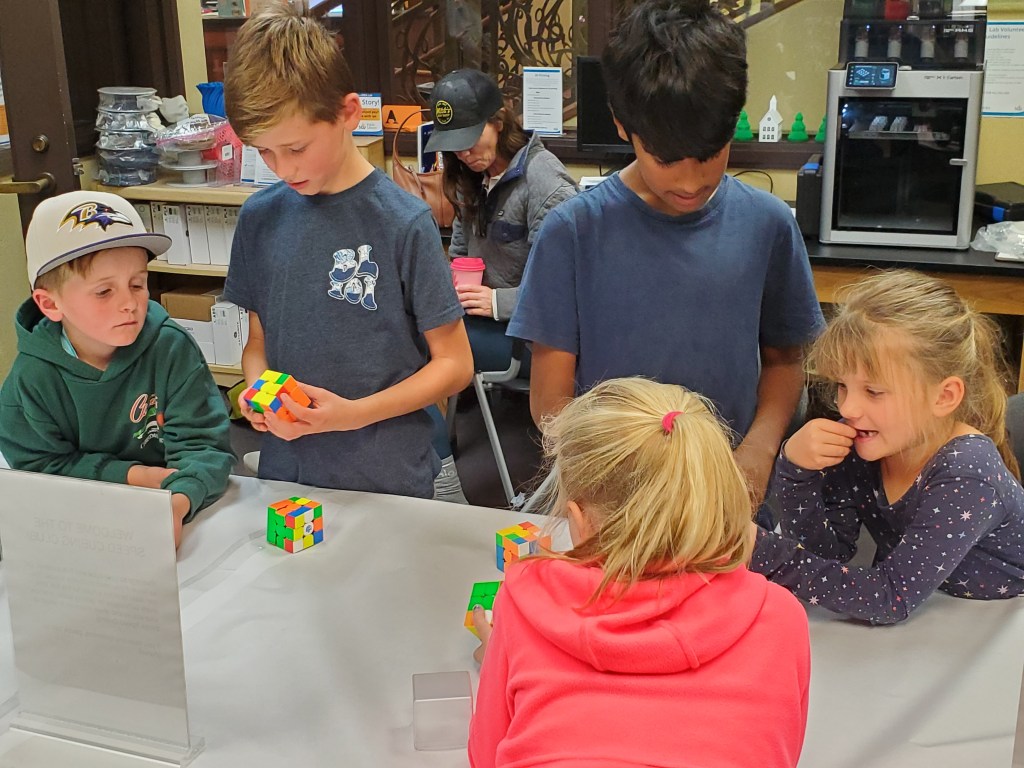 La Jolla Elementary students form ‘speed cubing’ club – San Diego Union-Tribune