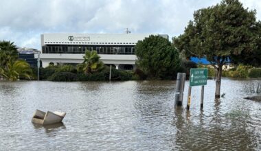 Rain and king tides continue to flood Bay Area communities