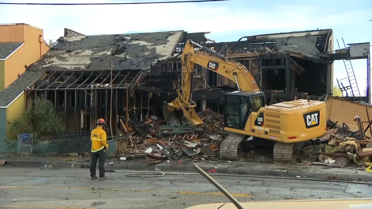 Potential human remains detected at scene of North Hills fire – NBC Los Angeles