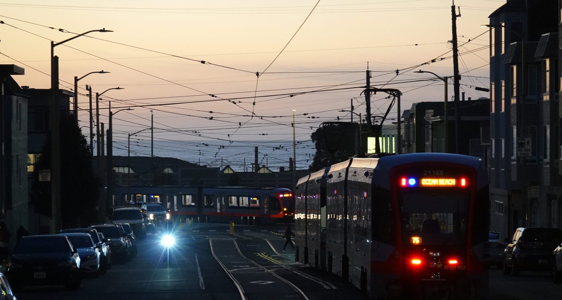 A 32-year-old cafe closes and theft at farmers’ market
