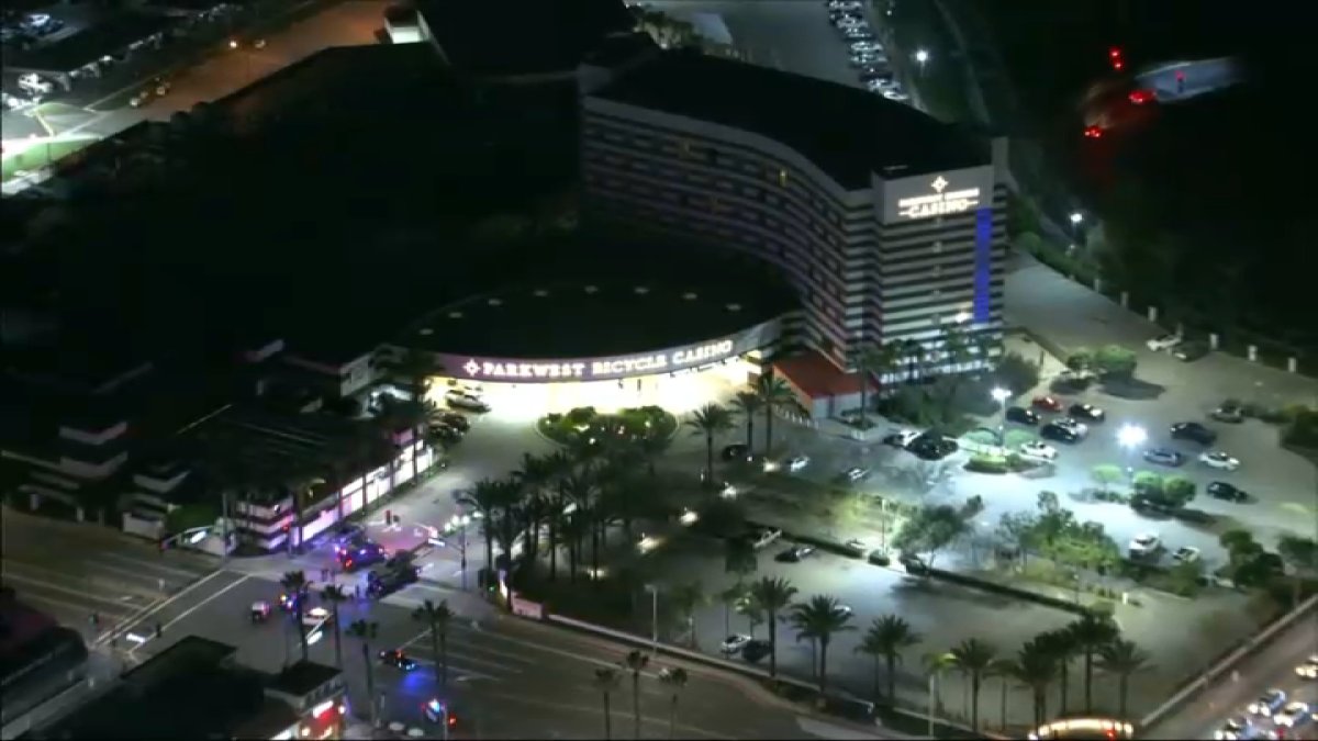 Heavy police response at Parkwest Bicycle Casino in Bell Gardens – NBC Los Angeles