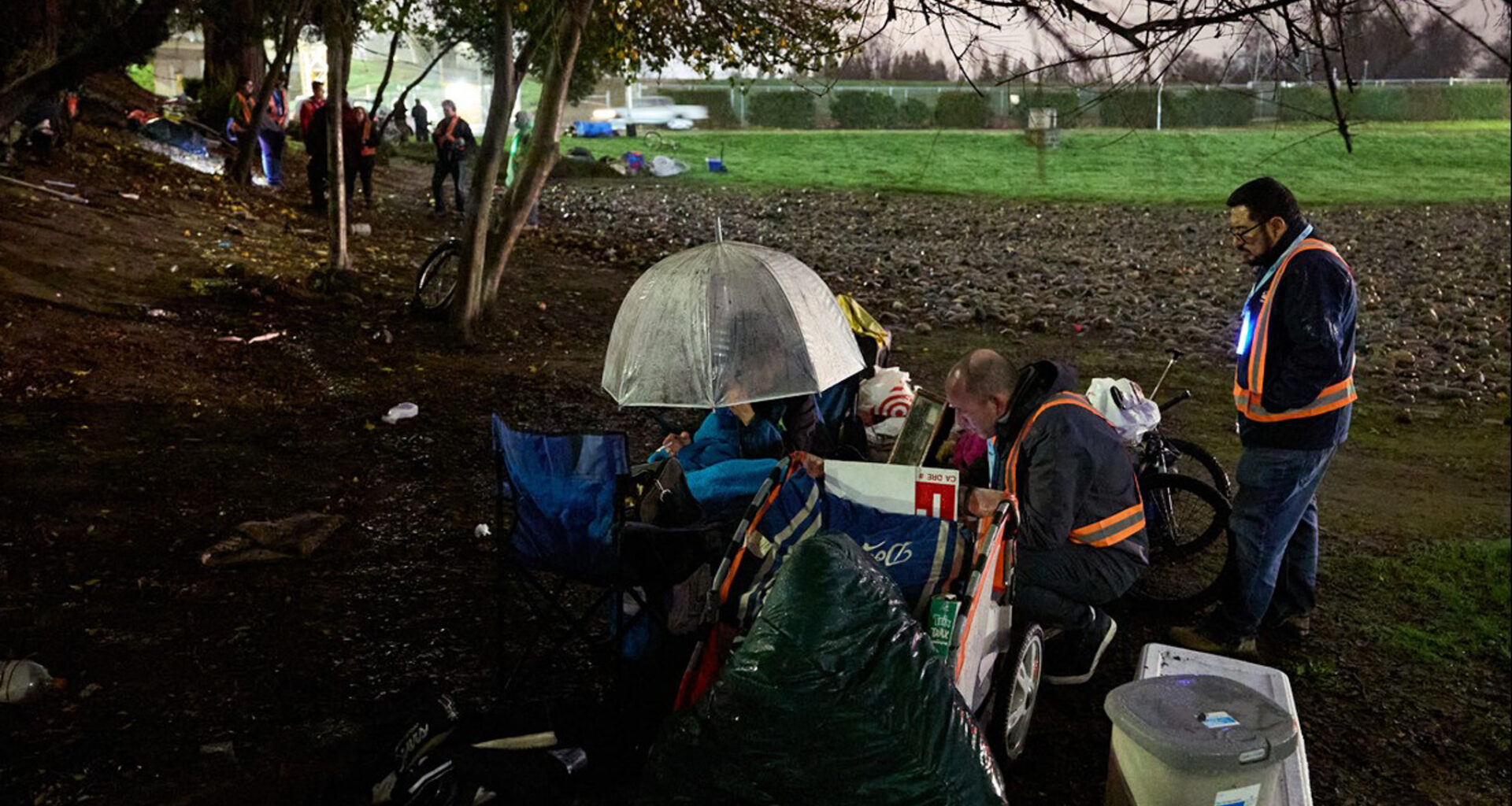 Sacramento is looking for over 600 volunteers to help survey the region's unhoused at the end of January