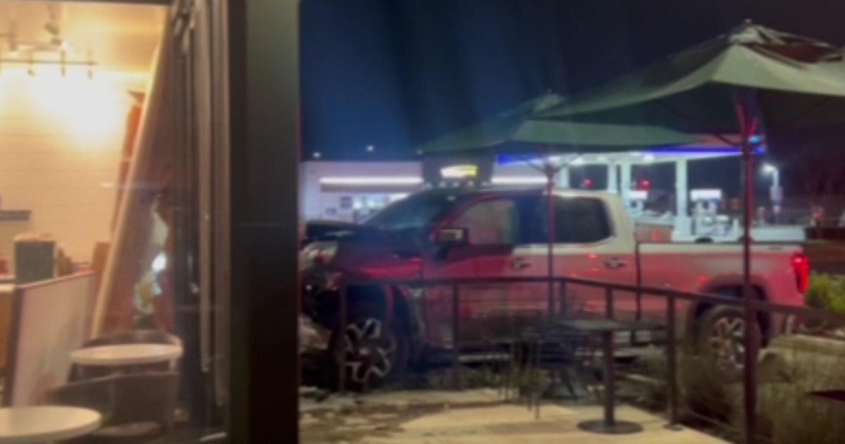 Rancho Cordova Starbucks temporarily closed after driver crashes into building