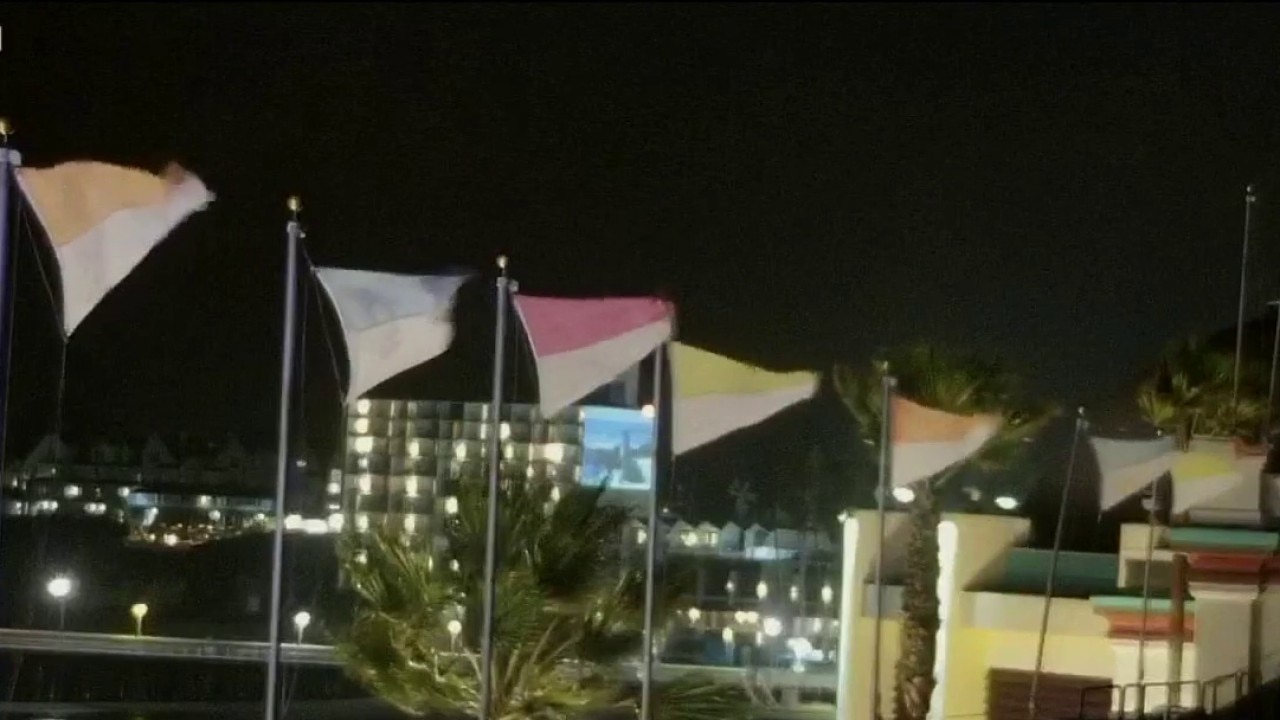 Winds, powerful king tides assail the Bay Area