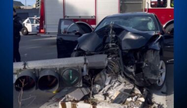 Car crashes into light pole in San Francisco; 3 taken to hospital