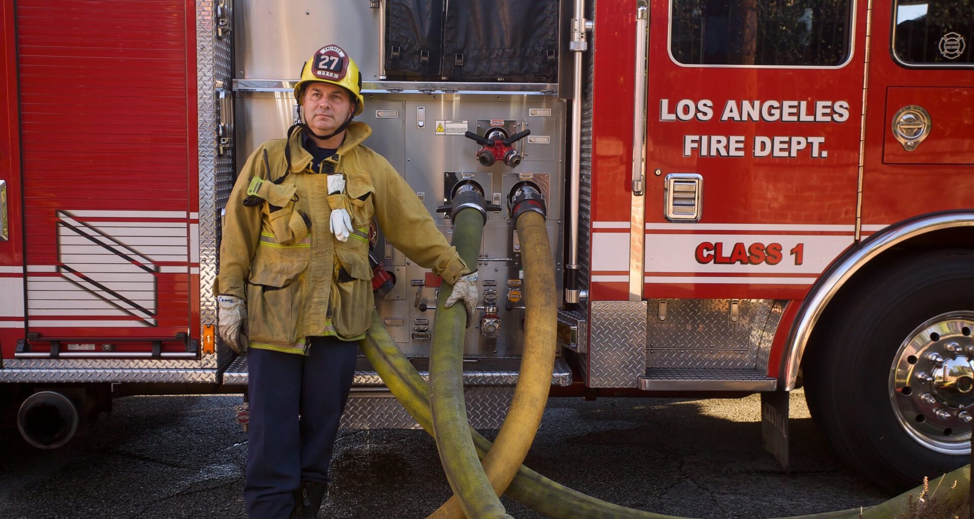 LAFD Battles Boarded-Up Building Fire