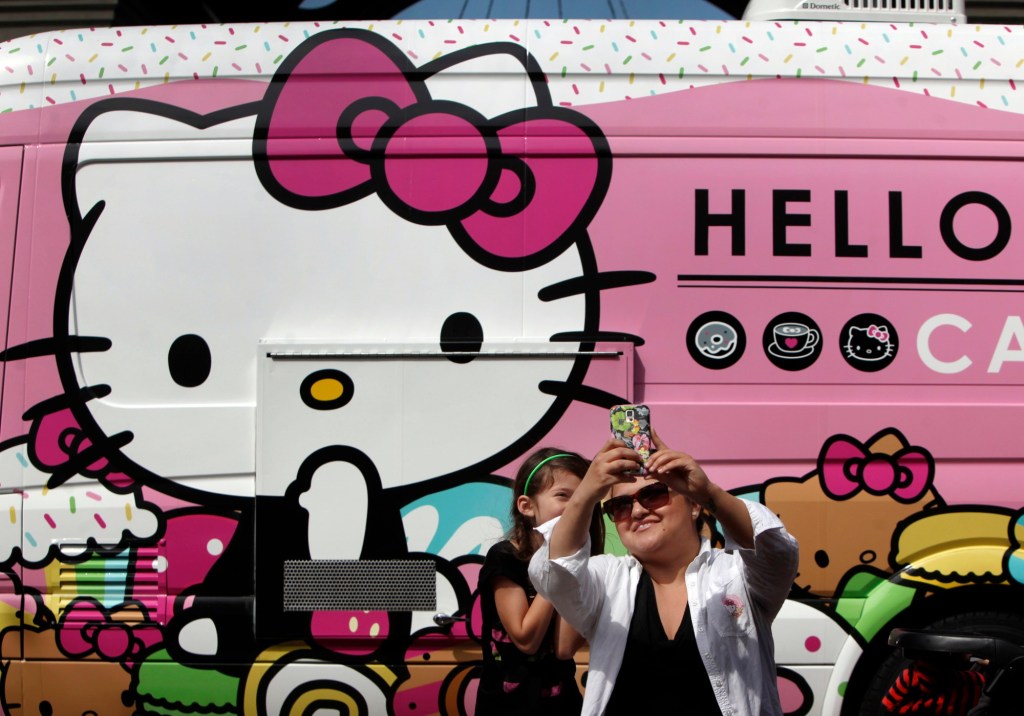 Hello Kitty Cafe Truck rolling into the Bay Area this month