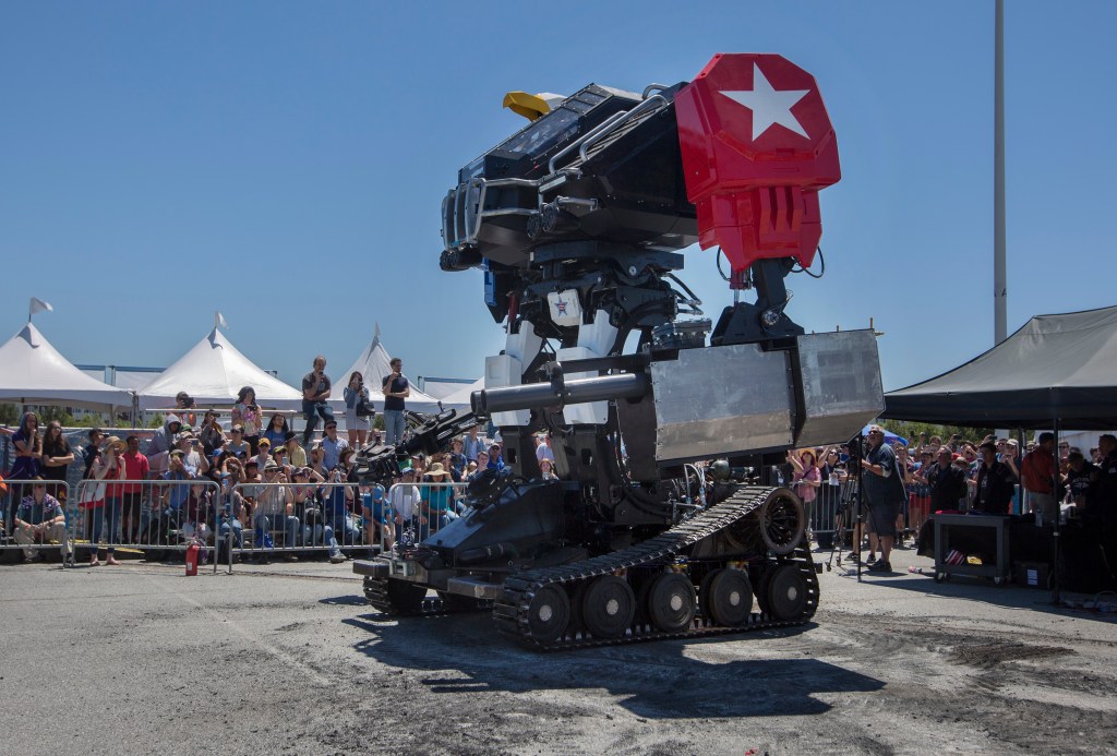 Hello Kitty Cafe Truck rolling into the Bay Area this month