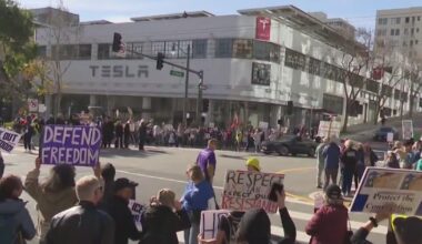 Hundreds rally in San Francisco over killing of Renee Nicole Good